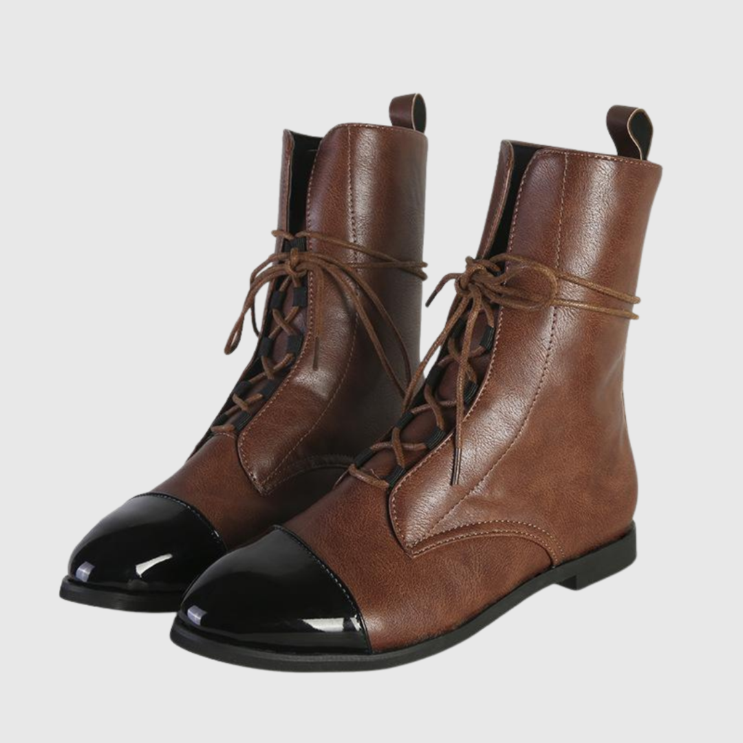 ELOWYN | CLASSIC LACE-UP BOOTS