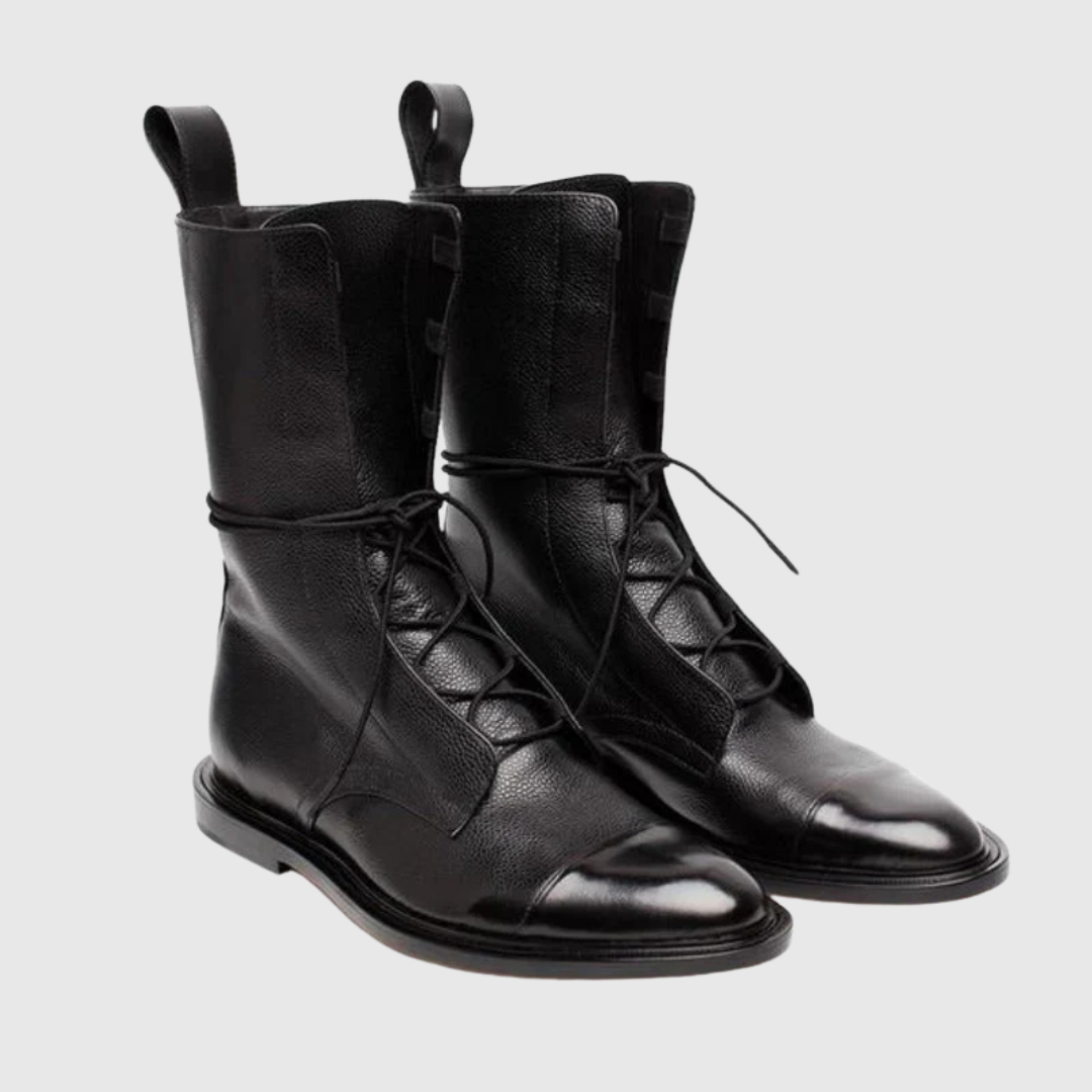 ELOWYN | CLASSIC LACE-UP BOOTS