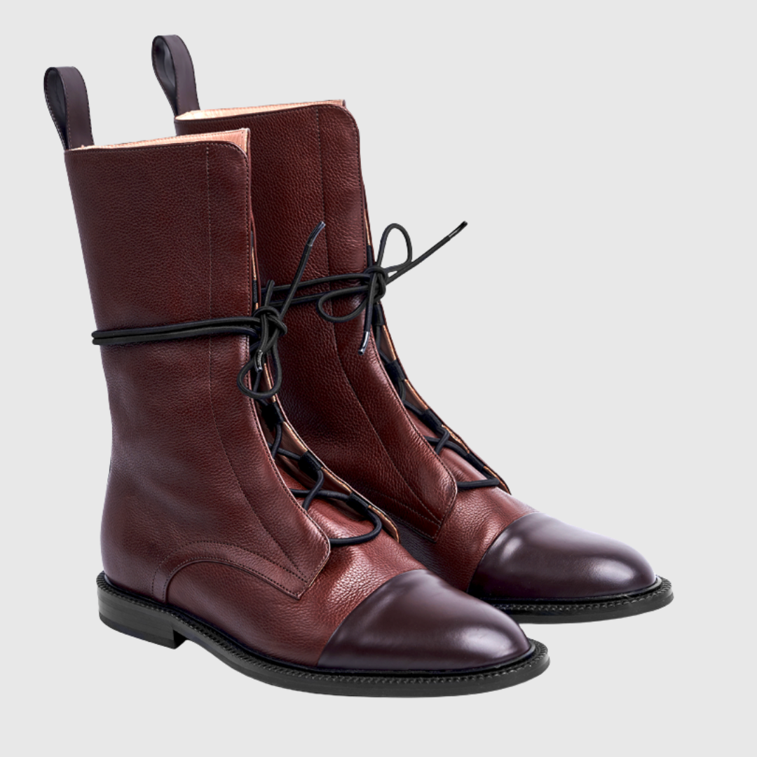 ELOWYN | CLASSIC LACE-UP BOOTS