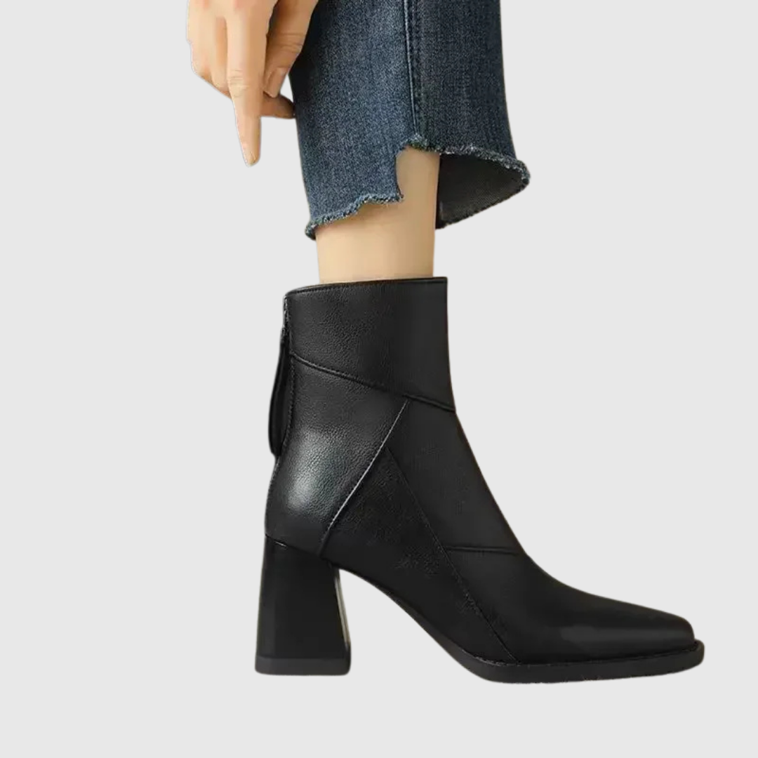 GOTH-INSPIRED CHELSEA ANKLE BOOTS